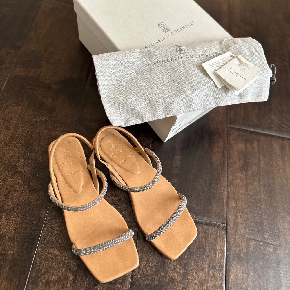 LIKE NEW! WOMEN'S BRUNELLO CUCINELLI Monili-Embellished Sandals SZ US 37.5